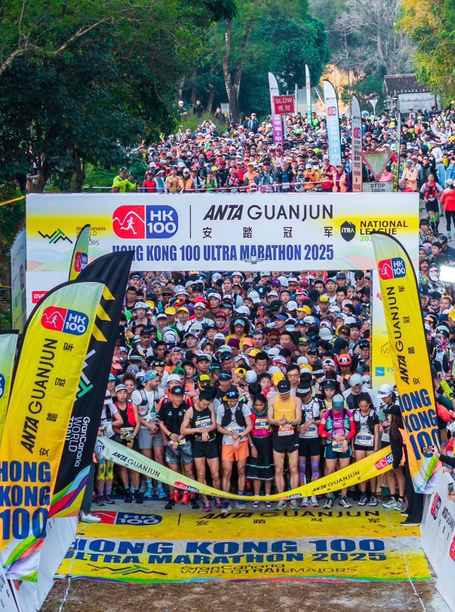 香港100のポヒニックスパートナーにおめでとうございます